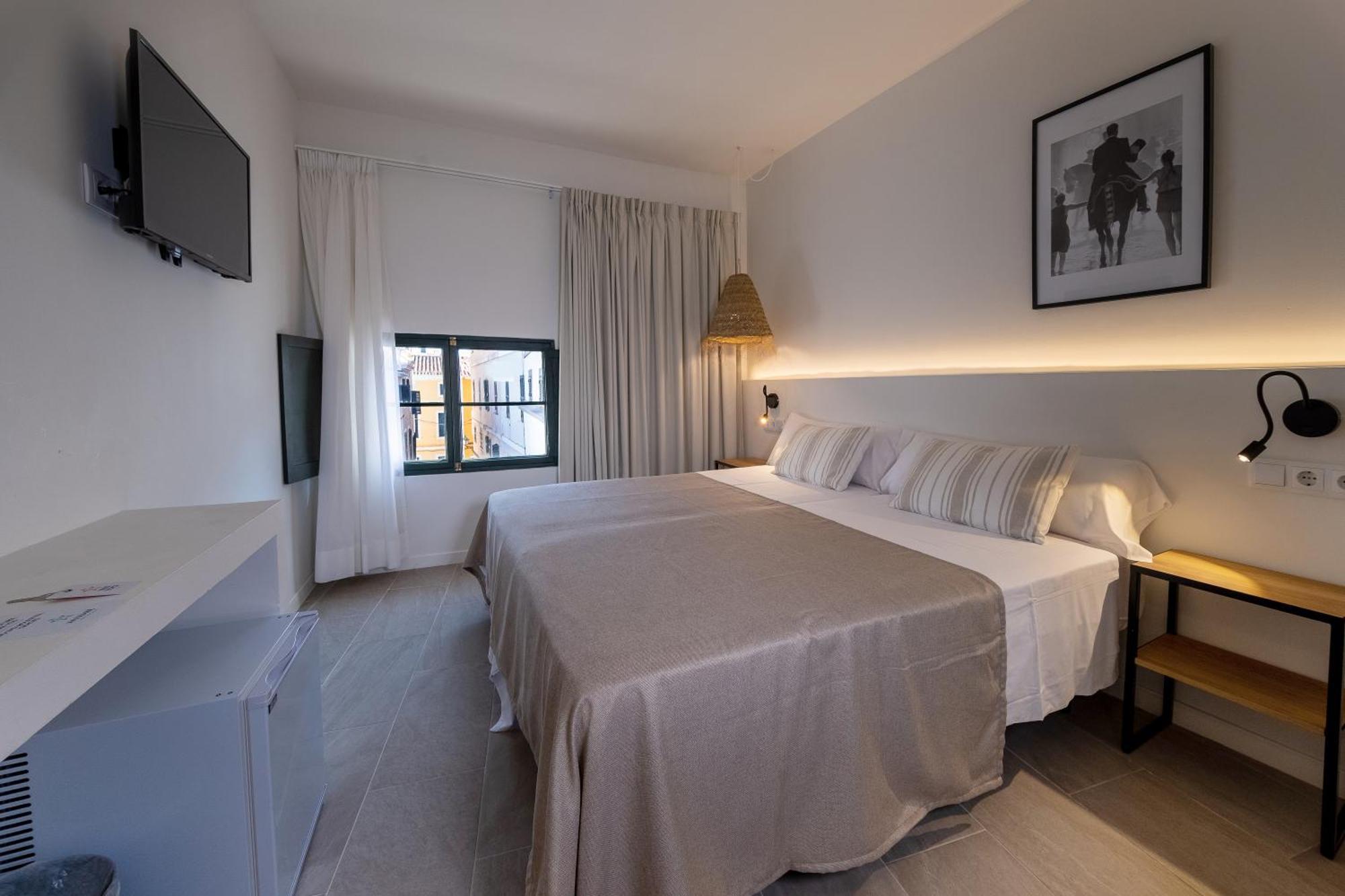 Hotel Tres Tocs Ciutadella  Zewnętrze zdjęcie